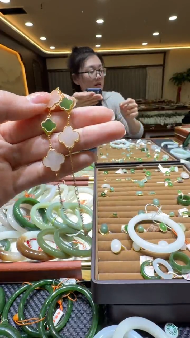 颈饰银S925镶嵌和田玉手串