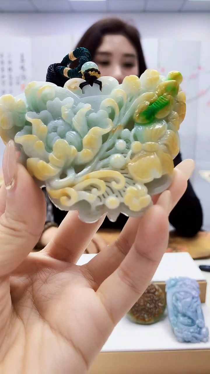 未镶嵌定制翡翠4829ty-毛货挂件145