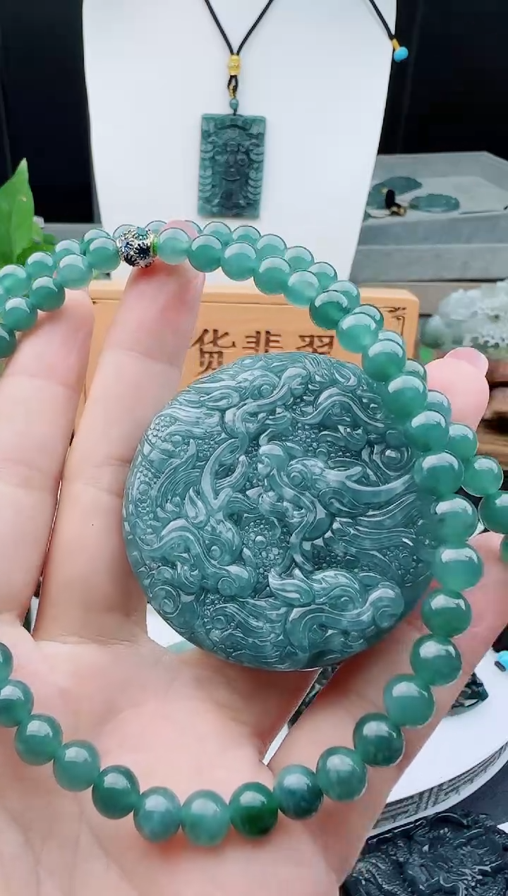 【闪购商品】翡翠颈饰未镶嵌多样性随机一件发货