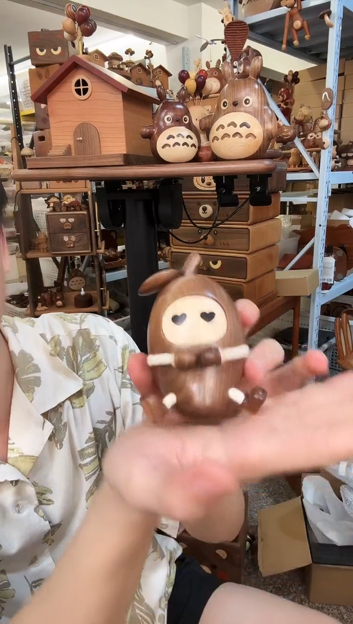 木黑胡桃芒果摆件