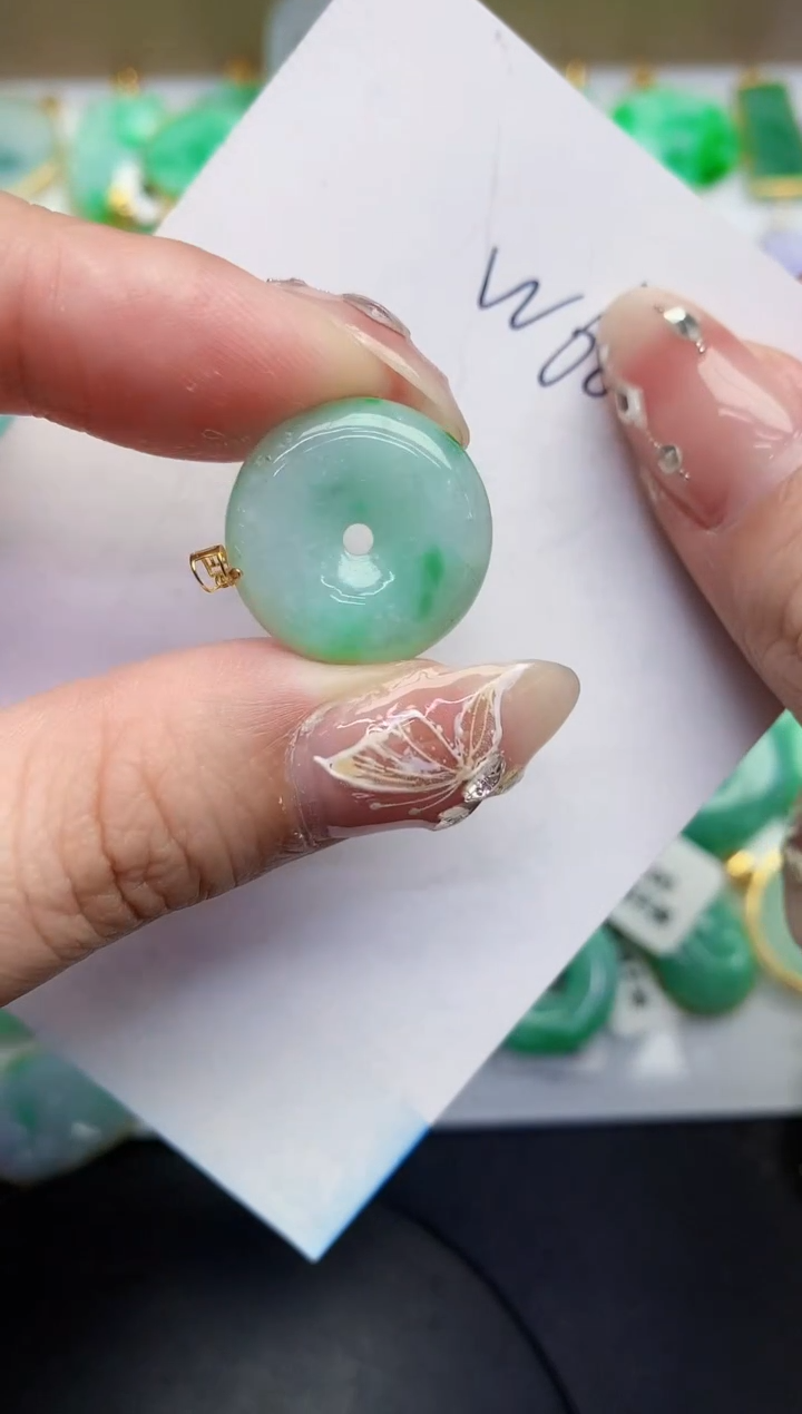 【闪购商品】翡翠颈饰18K金镶嵌0000000000