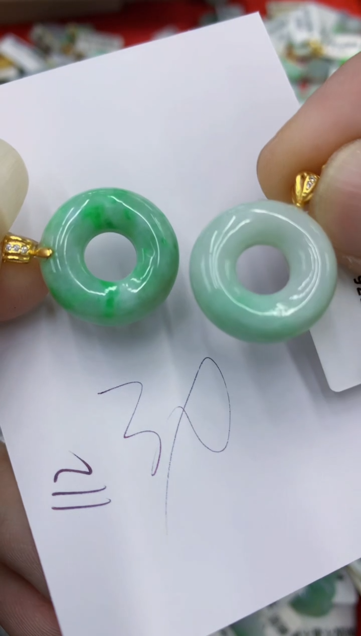 翡翠未镶嵌颈饰111111111111多样性发其一