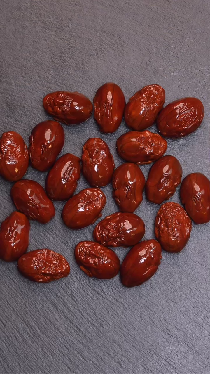 【闪购商品】橄榄核吊坠罗汉脖挂回血王月