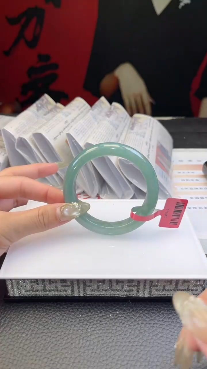 【闪购商品】翡翠手镯未镶嵌翡翠手镯3