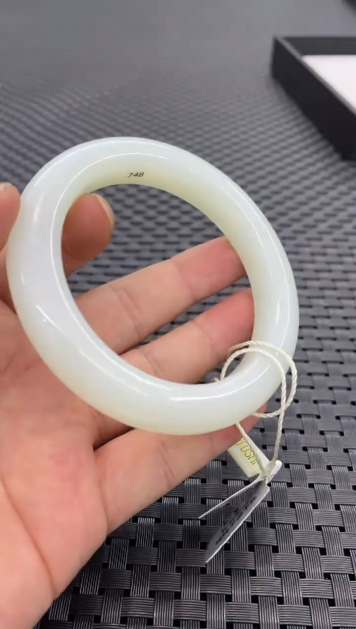 未镶嵌手镯和田玉欢**白一条59（多样性发一件）Z0748