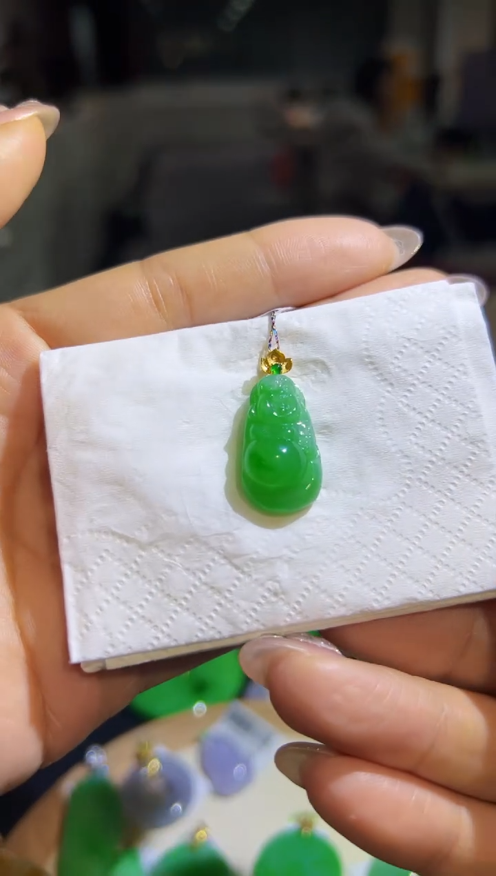 【闪购商品】翡翠颈饰未镶嵌Q缅料A货翡翠/支持复检/一件