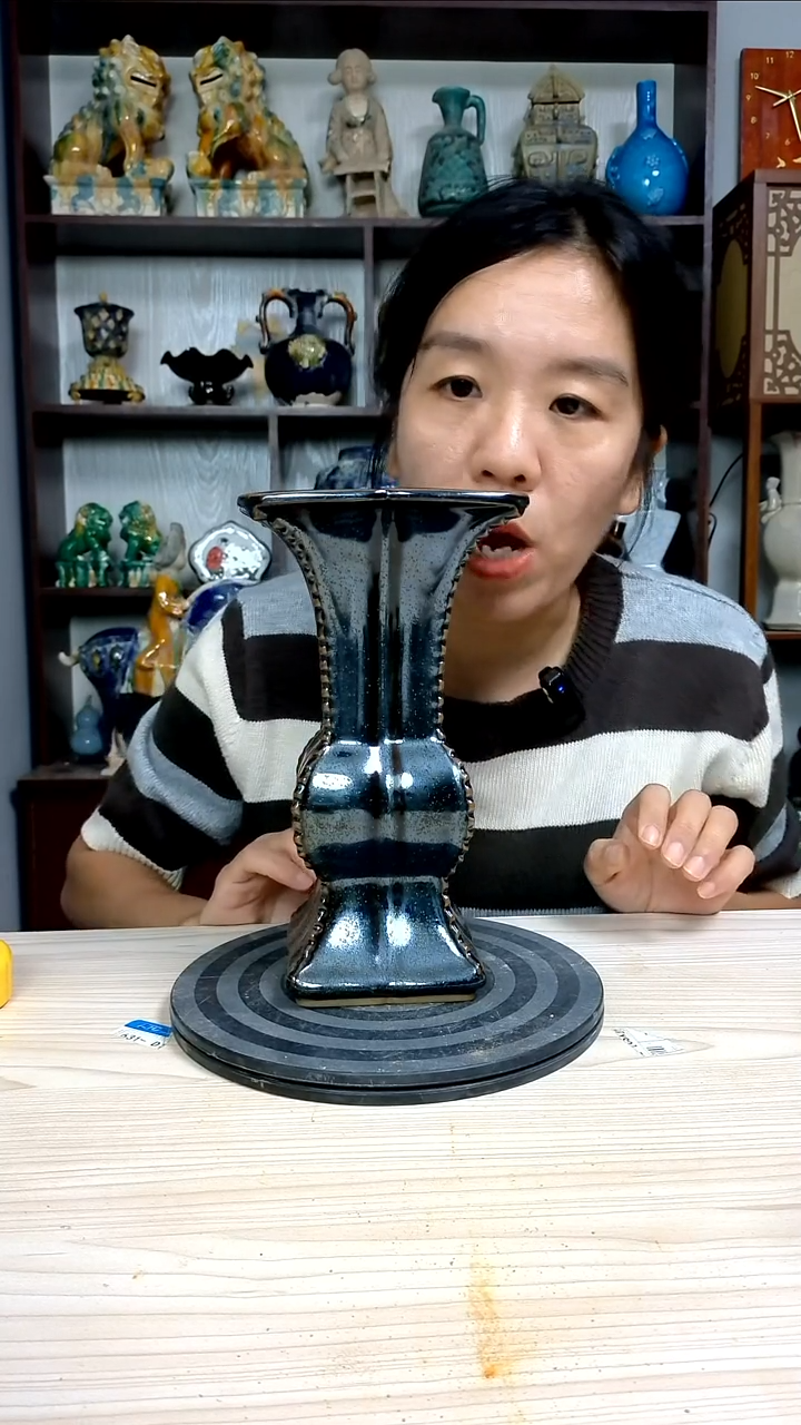 经典精美复古风格瓷器