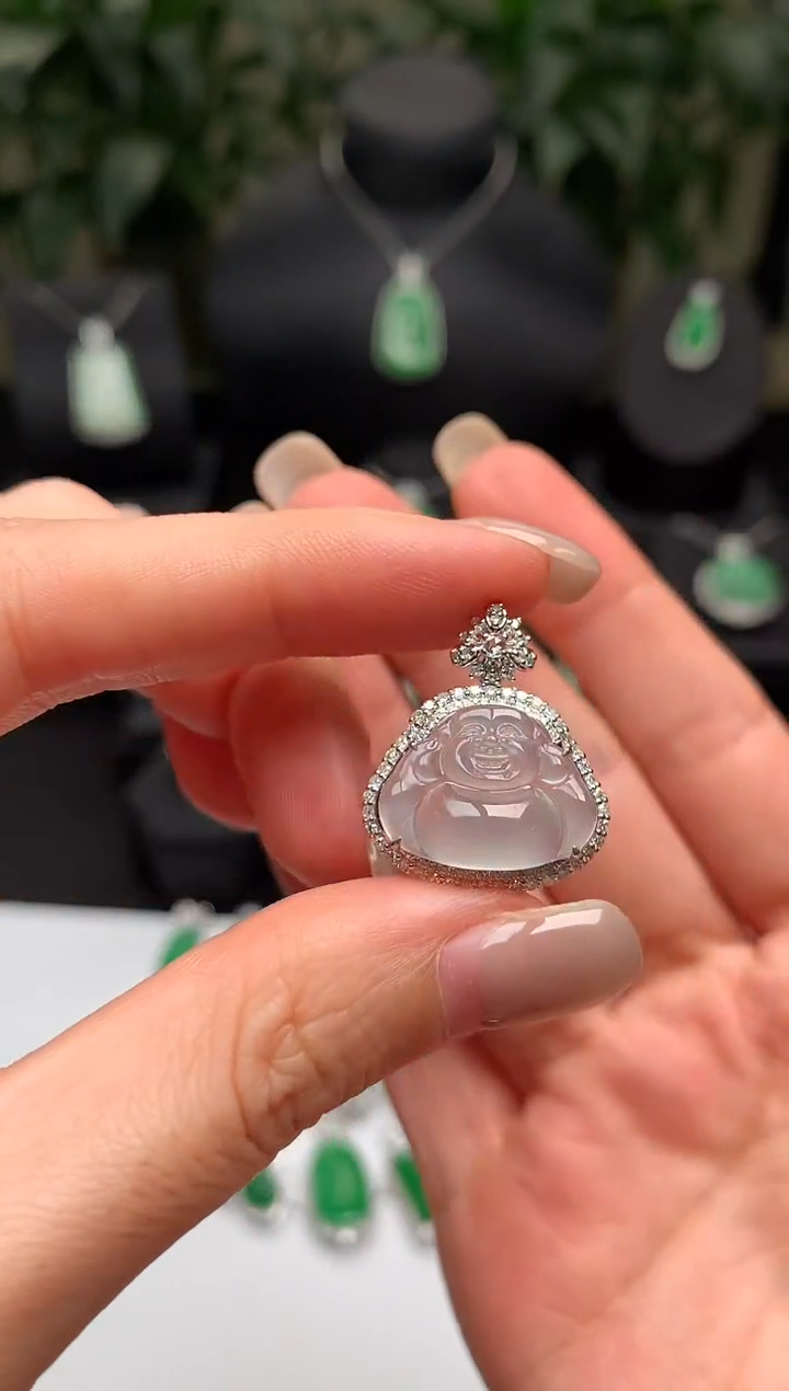 翡翠18K金镶嵌颈饰佛公