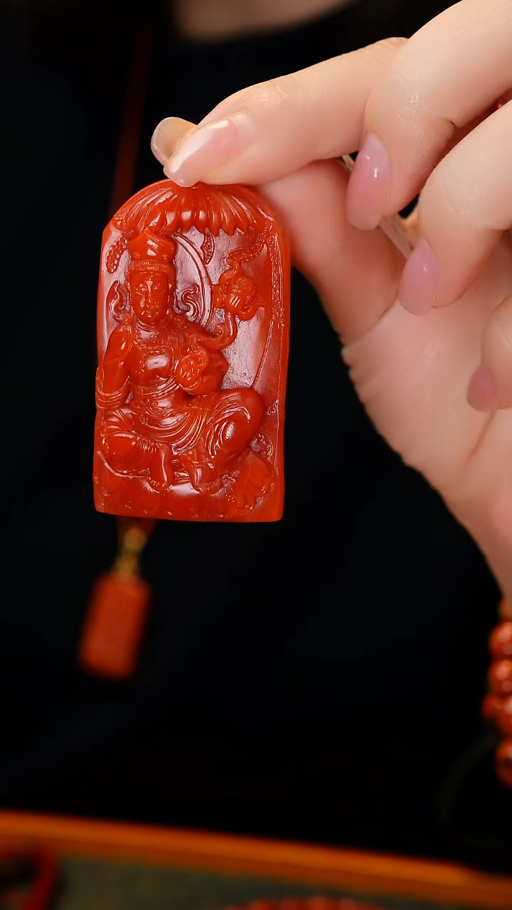吊坠(不含链)未镶嵌南红玛瑙保山雕刻件