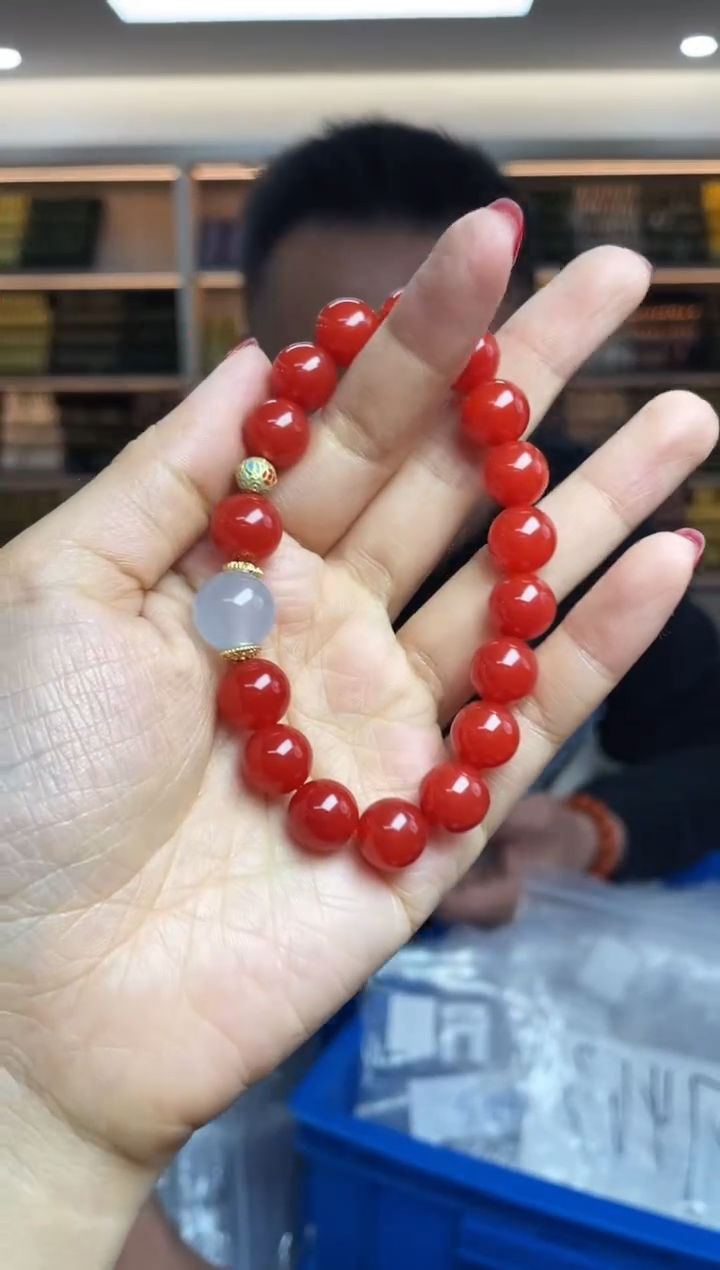 【闪购商品】南红玛瑙`未镶嵌多样性发一件