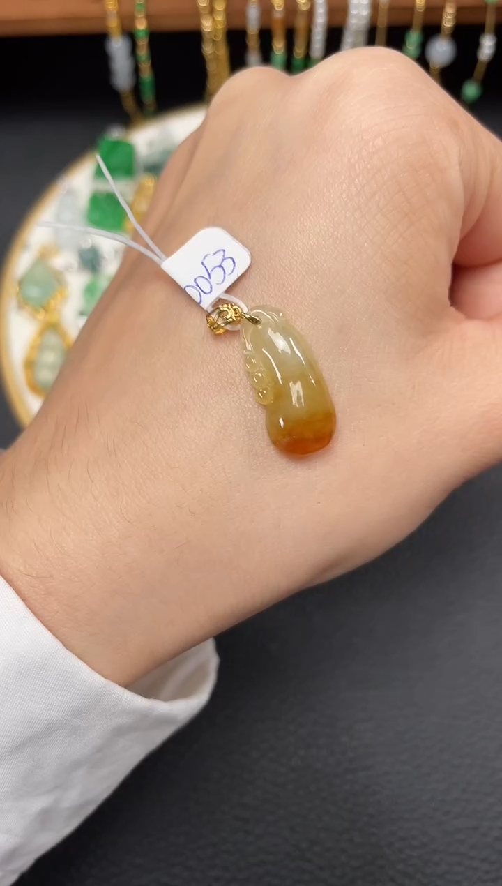 【闪购商品】翡翠吊坠(不含链)18K金镶嵌一个   JK505