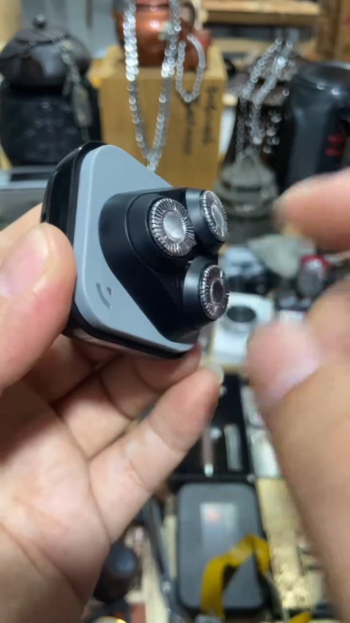 瓷片闪购商品  如图所示