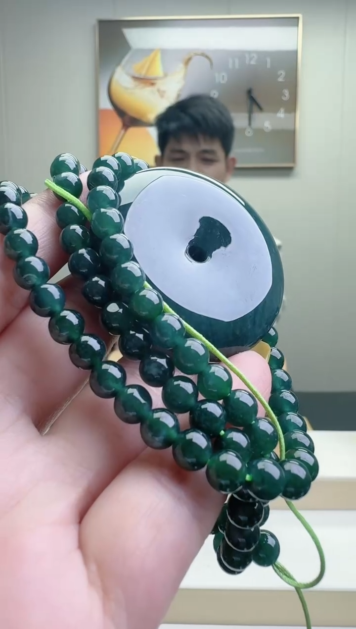 颈饰未镶嵌翡翠天然A货翡翠  多样性随机发其一