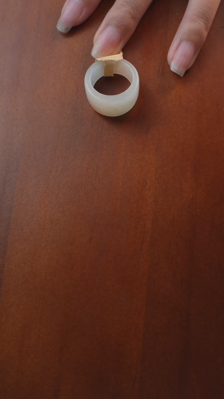 未镶嵌戒指和田玉小***?18.3