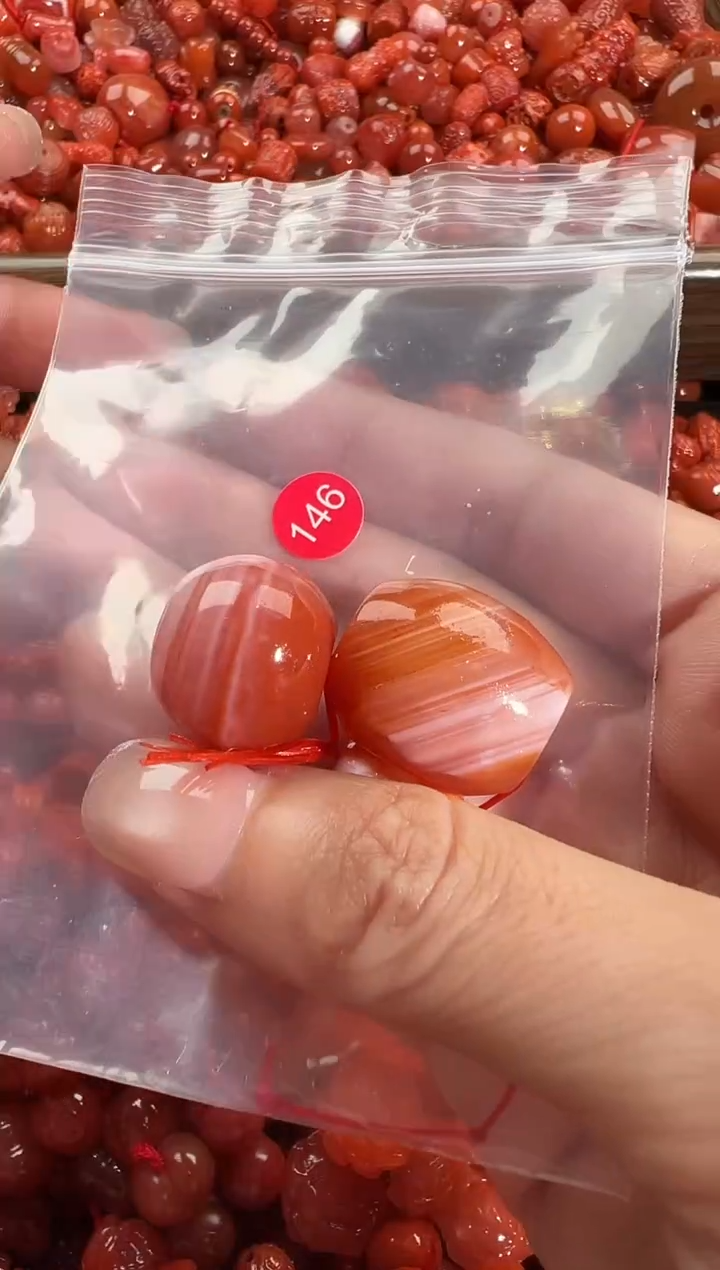 颈饰未镶嵌南红玛瑙1