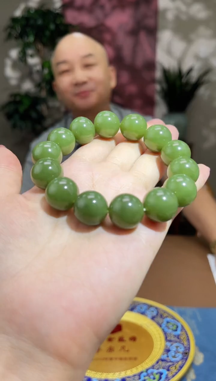 和田玉未镶嵌颈饰s418