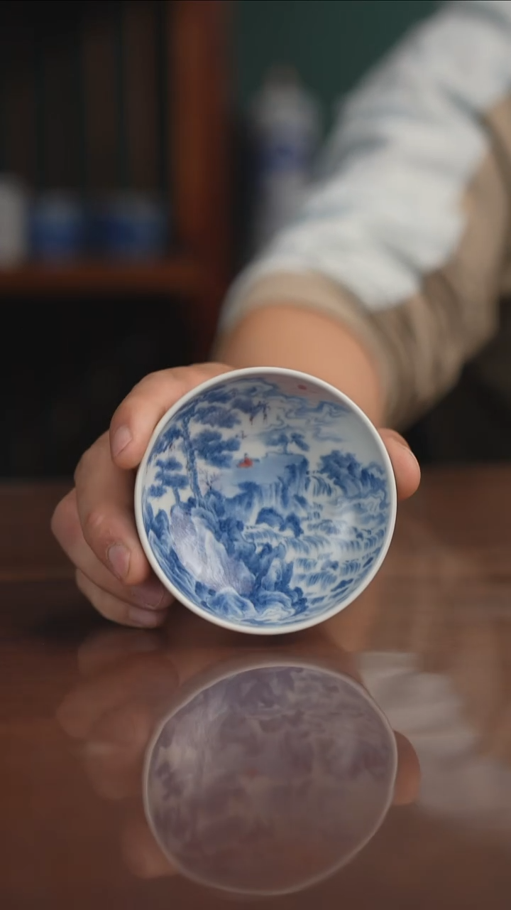 景琳藏青花晨起抚琴
