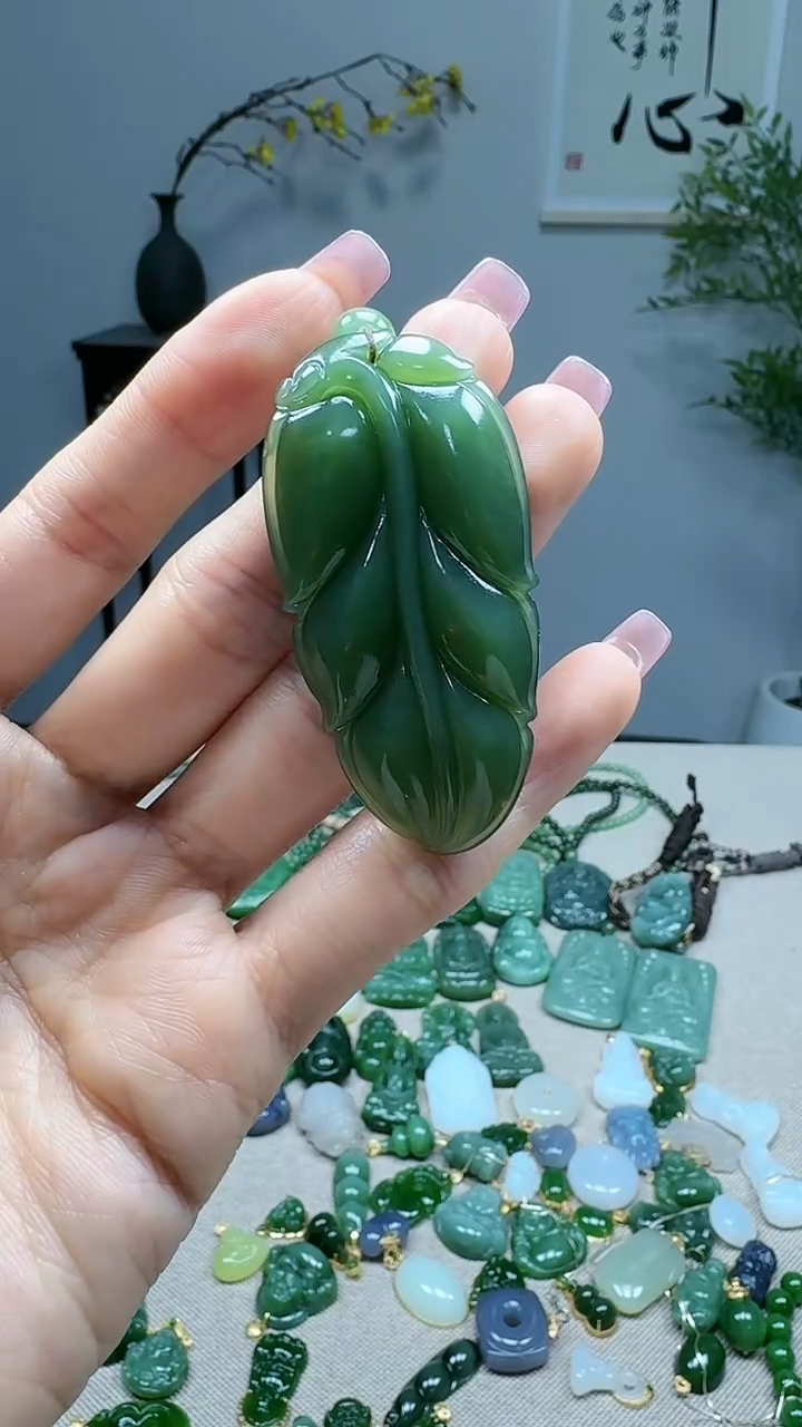 未镶嵌和田玉挂件1