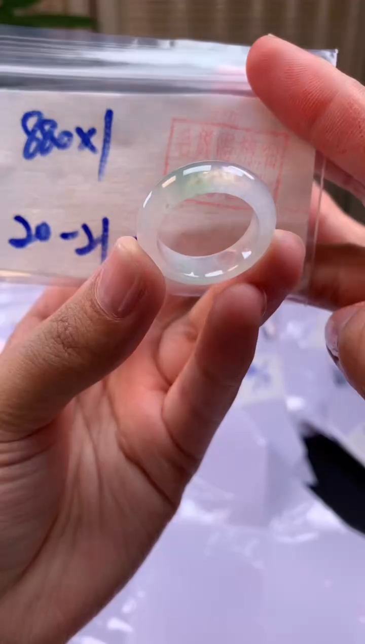 【闪购商品】定制翡翠未镶嵌戒圈#880元-毛货需精细抛光