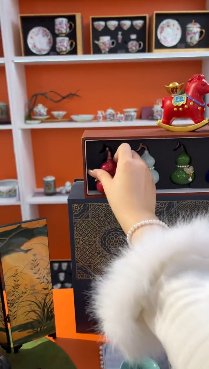 瓷片小乔闪购链接