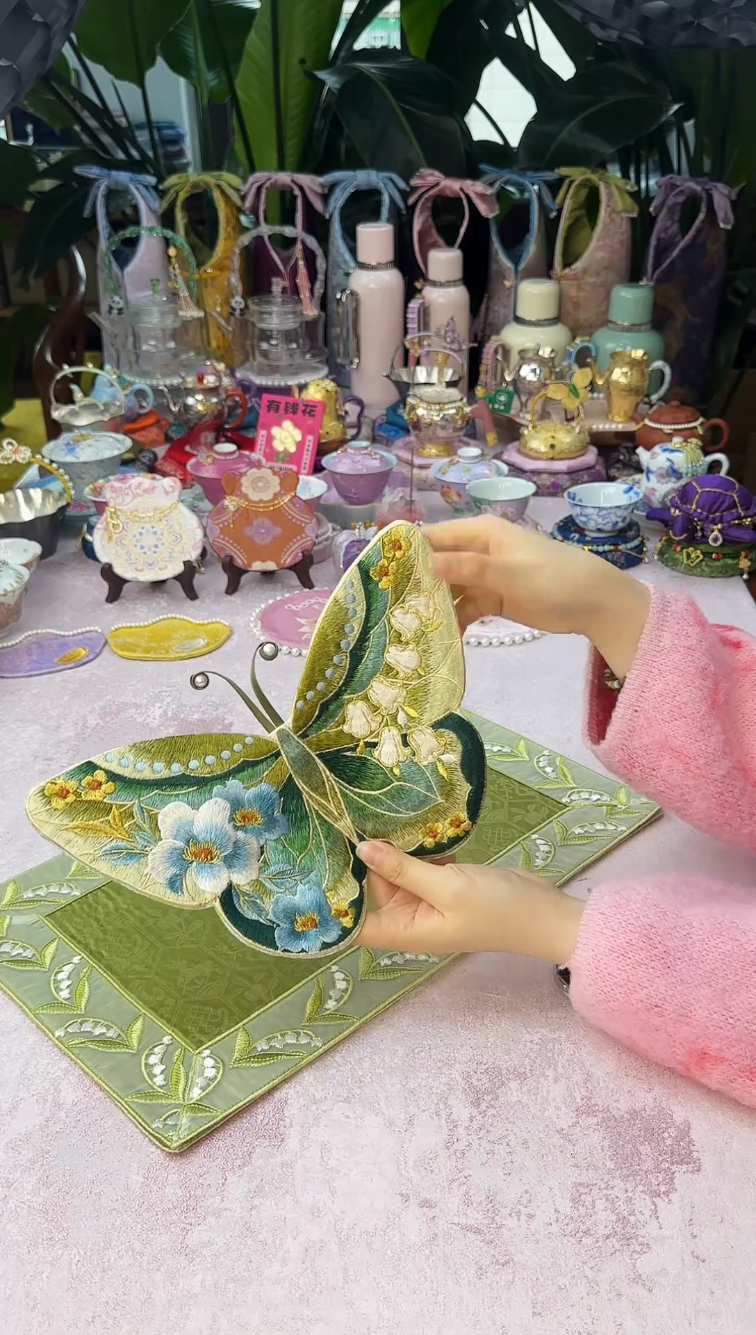 90 绿色刺绣蝴蝶茶席