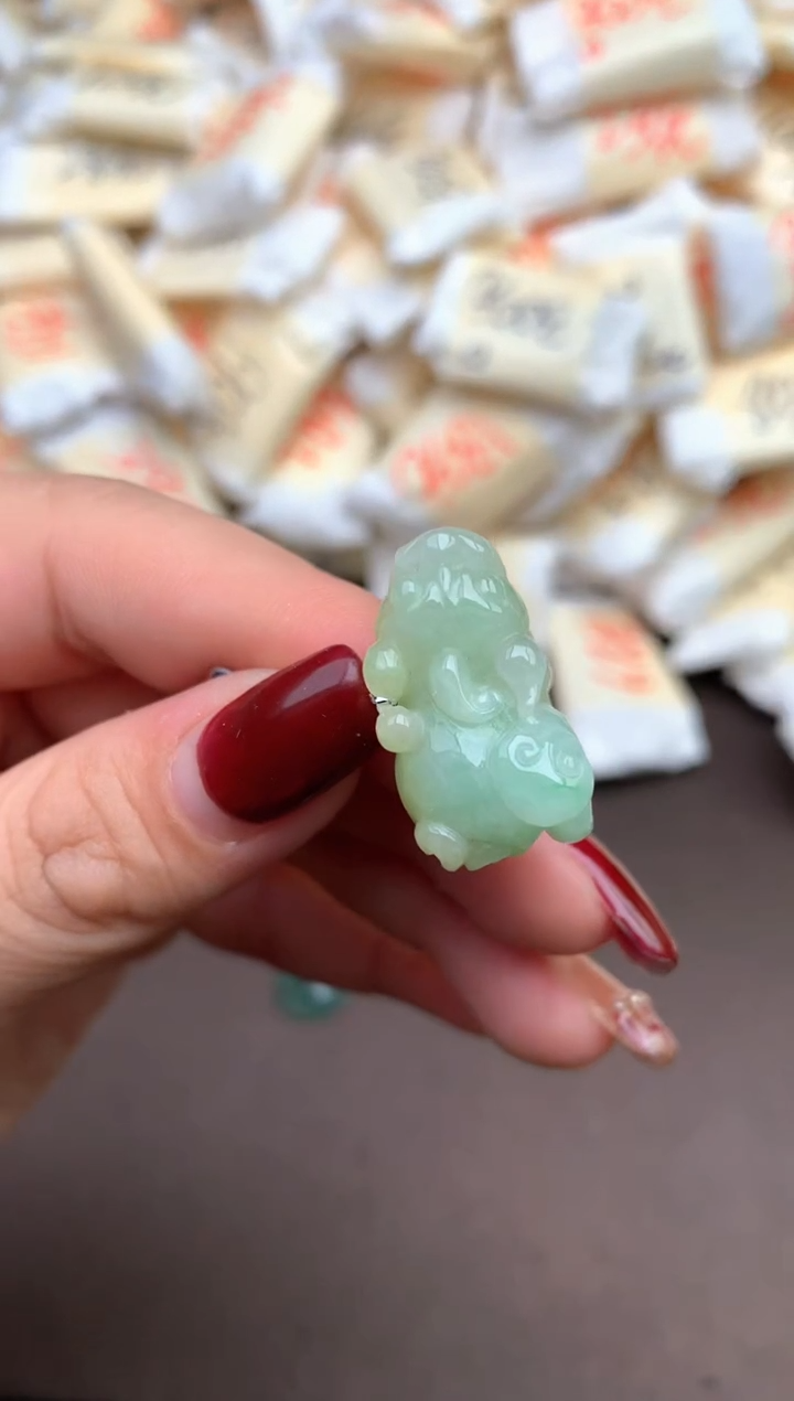 【闪购商品】翡翠挂件未镶嵌—