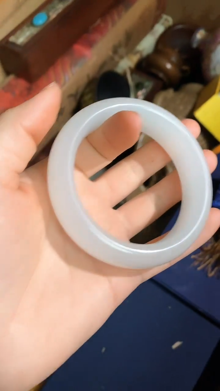 【闪购商品】和田玉手镯未镶嵌德诚精品专属摆件