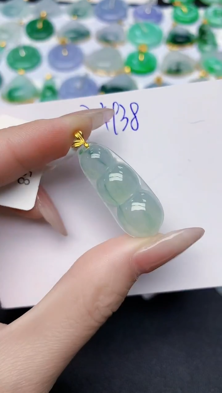 颈饰18K金镶嵌翡翠天然缅甸A货翡翠百元以上9元证书费自理