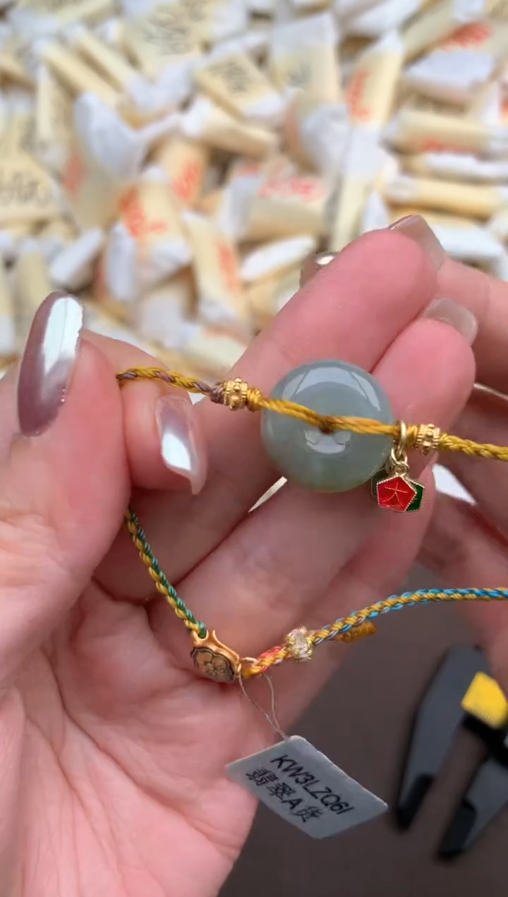 【闪购商品】翡翠手绳未镶嵌一