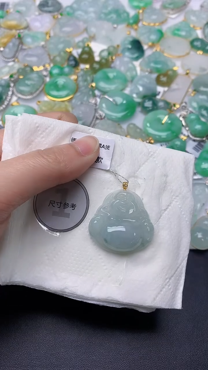 颈饰18K金镶嵌翡翠天然缅甸A货百元以上9元证书费自理