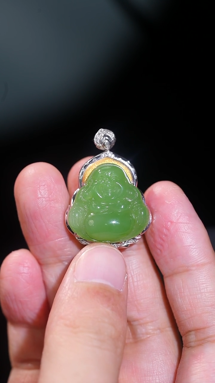 吊坠(不含链)18K金镶嵌和田玉8多样性发一
