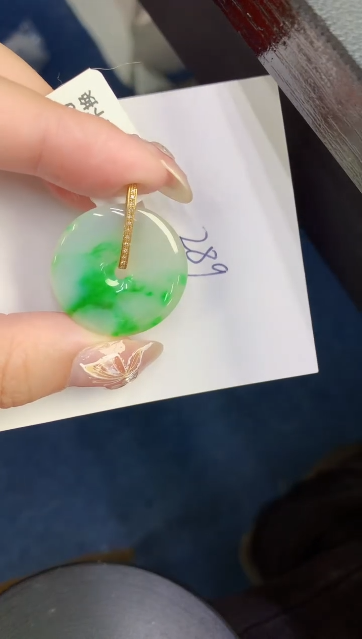 【闪购商品】翡翠颈饰18K金镶嵌00000000000