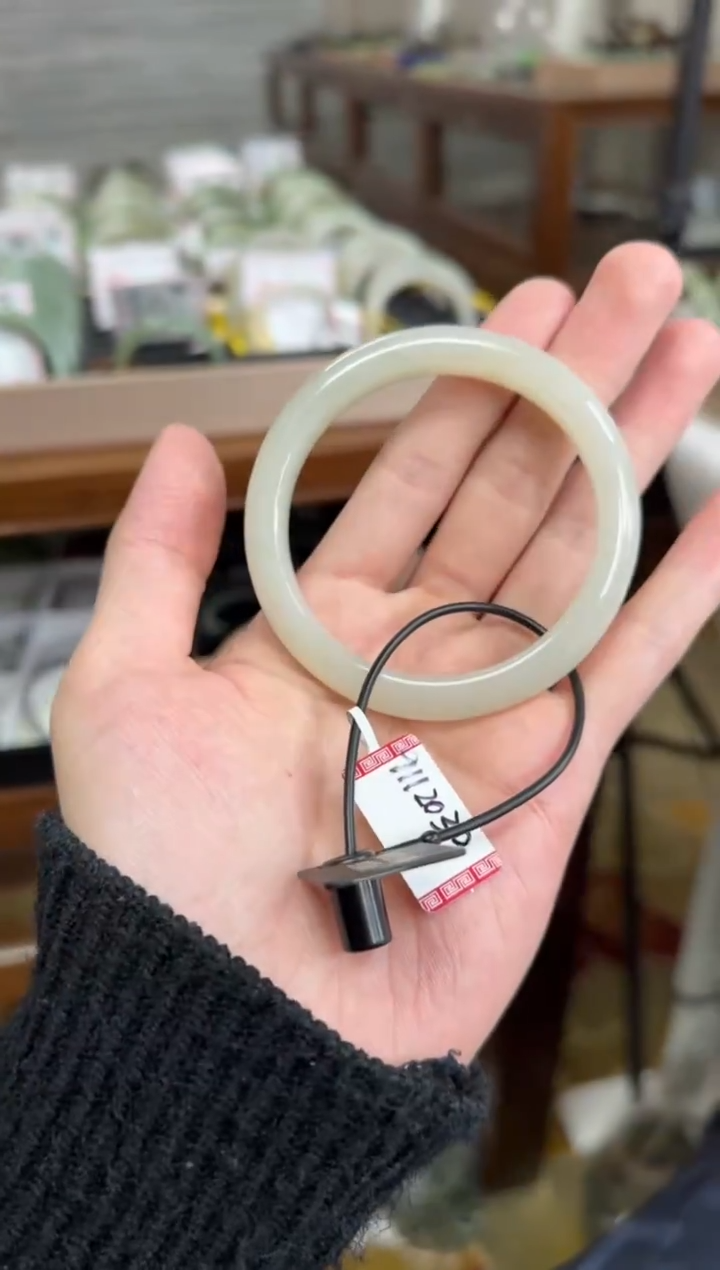 未镶嵌手镯和田玉57