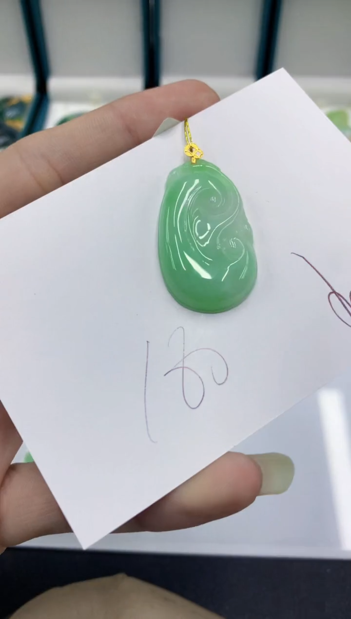 颈饰18K金镶嵌翡翠翡翠