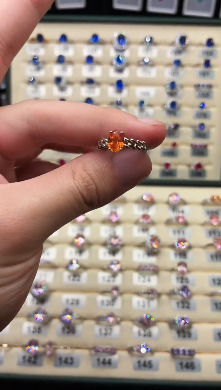 银S925镶嵌戒指石榴石（芬达石）00002