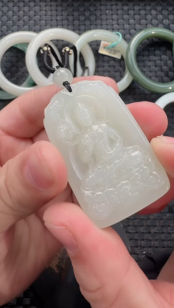 颈饰未镶嵌和田玉观音牌