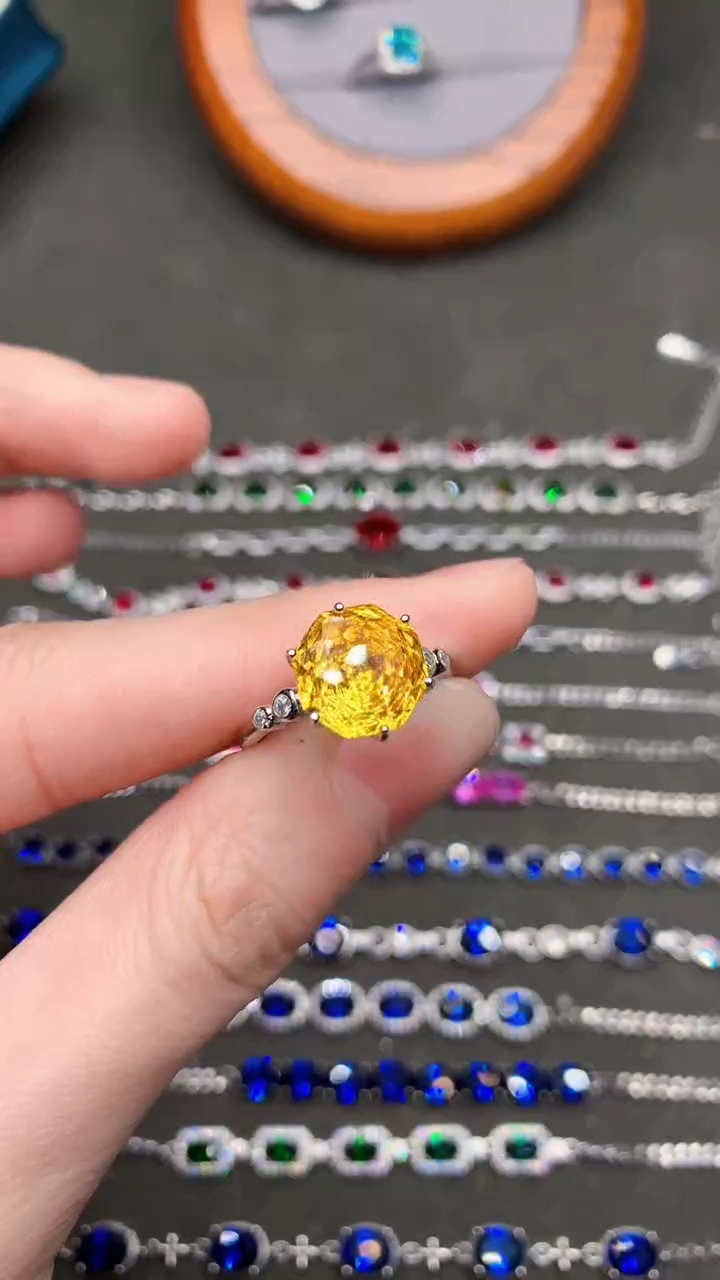 【闪购商品】蓝宝石戒指银S925镶嵌.......