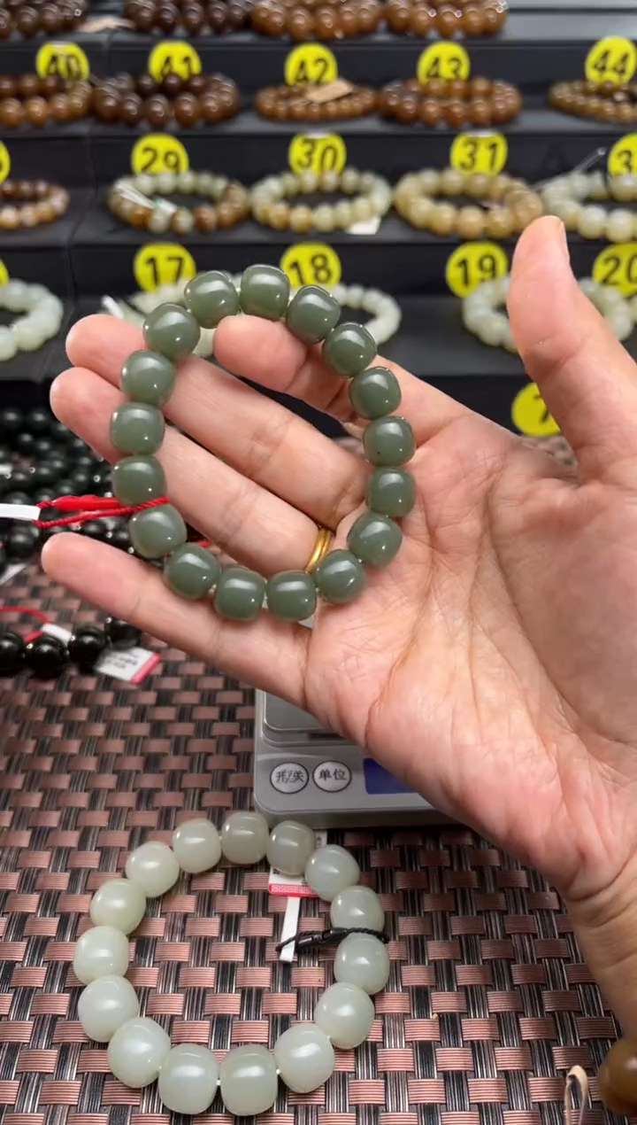手串未镶嵌和田玉塔县皮勒青老型珠手串卡11*12