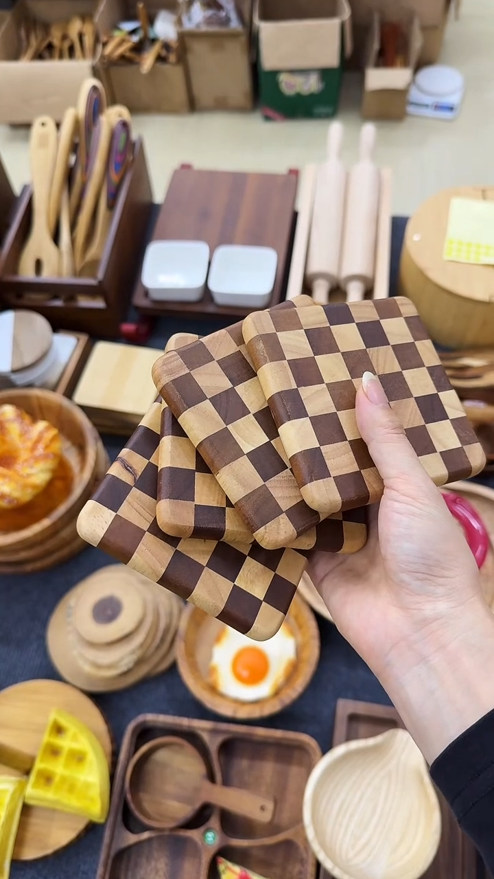 荣***～大瑕疵 棋盘格   四片