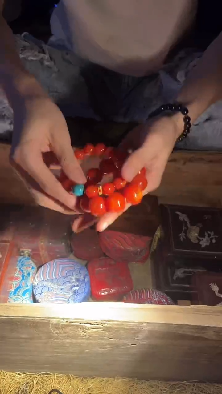 【闪购商品】【闪购商品】一大一小红色手串