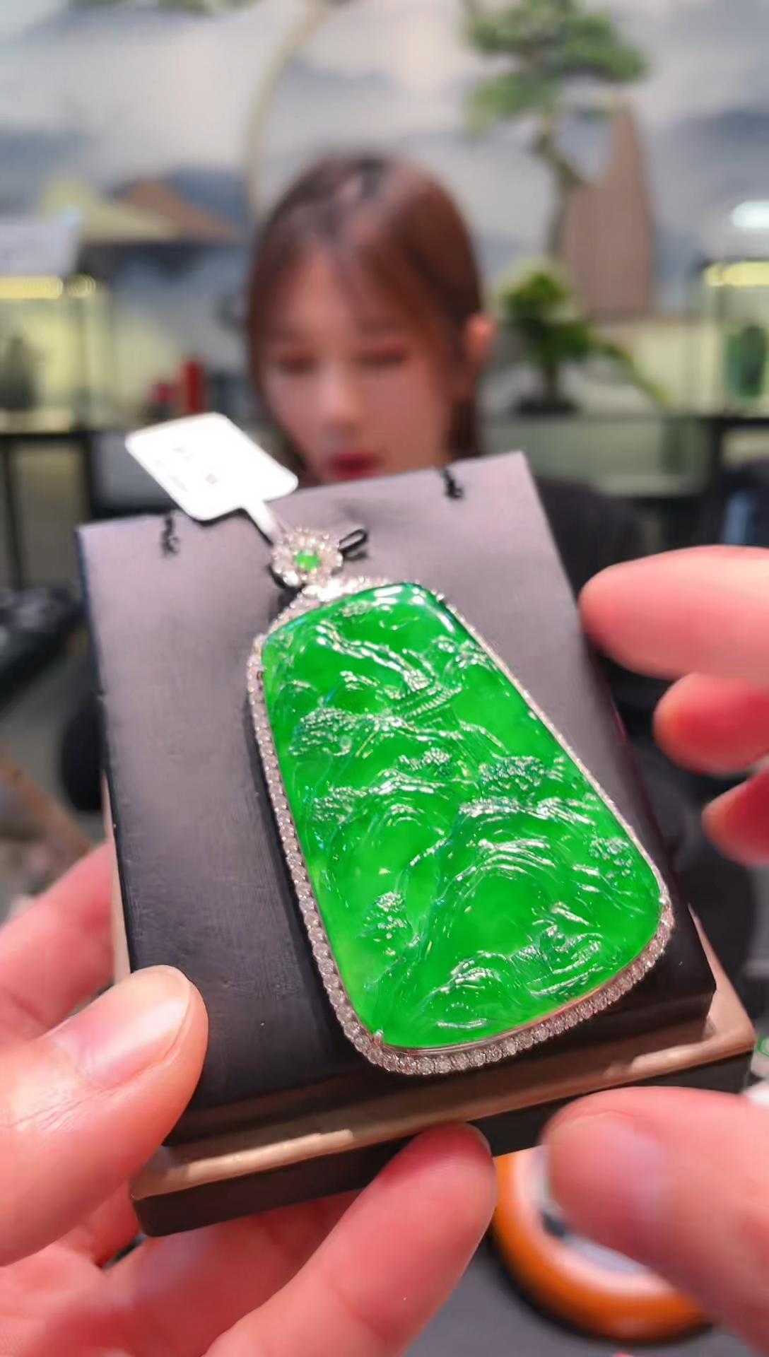 【闪购商品】翡翠颈饰18K金镶嵌A53天然A货翡翠