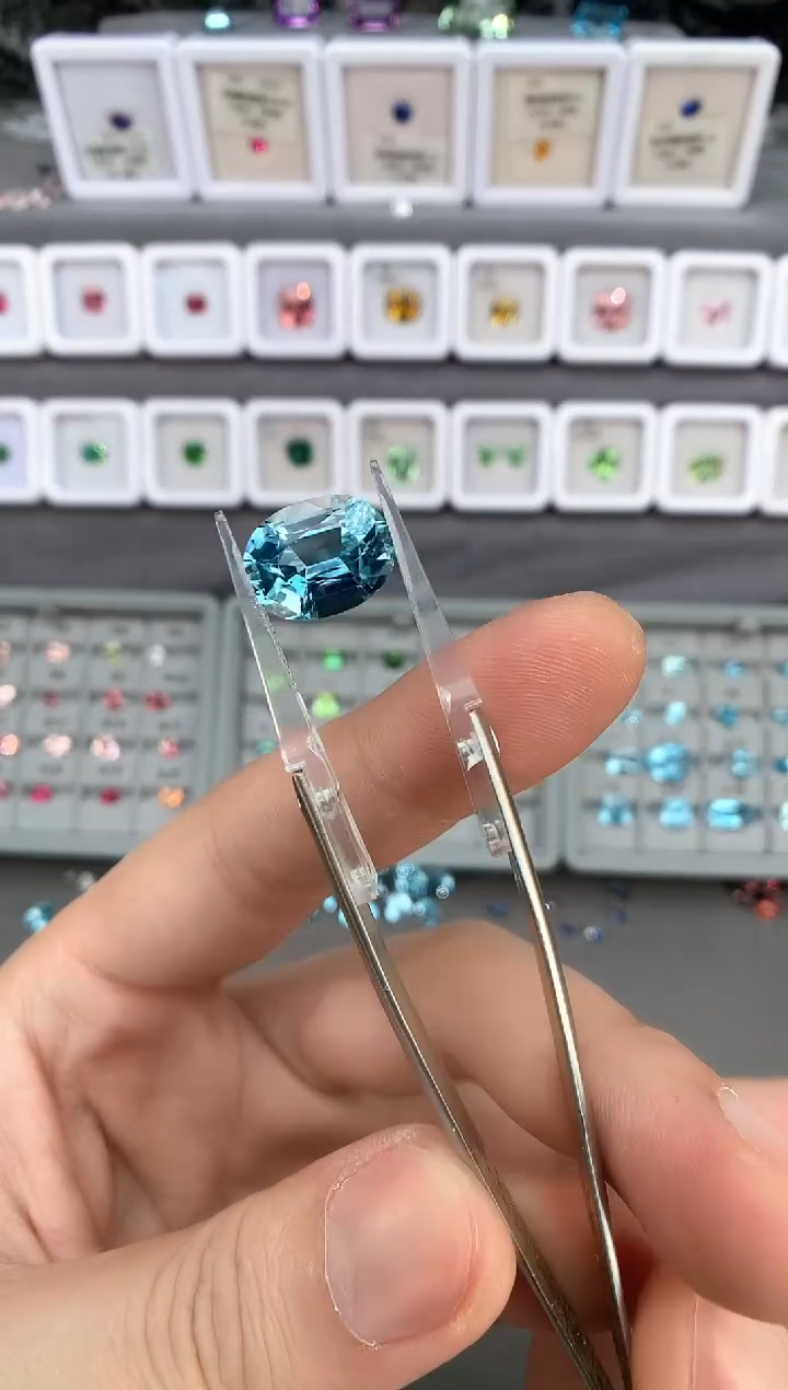 【闪购商品】定制托帕石裸石未镶嵌8.39ct