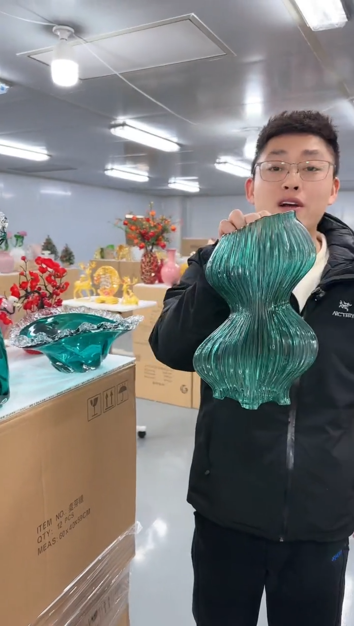 【闪购商品】玻璃云泰0028