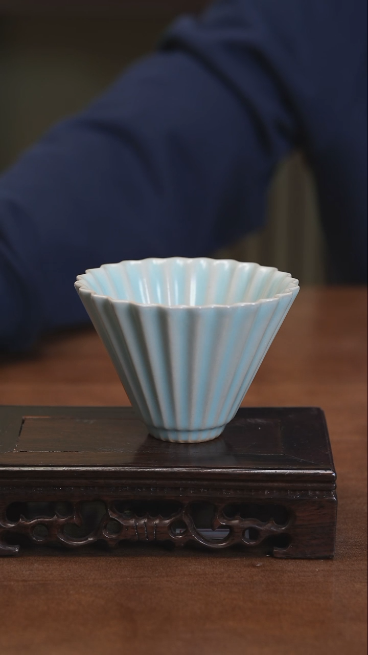 【闪购商品】清凉寺原产地手工汝瓷折扇斗笠杯（微瑕）