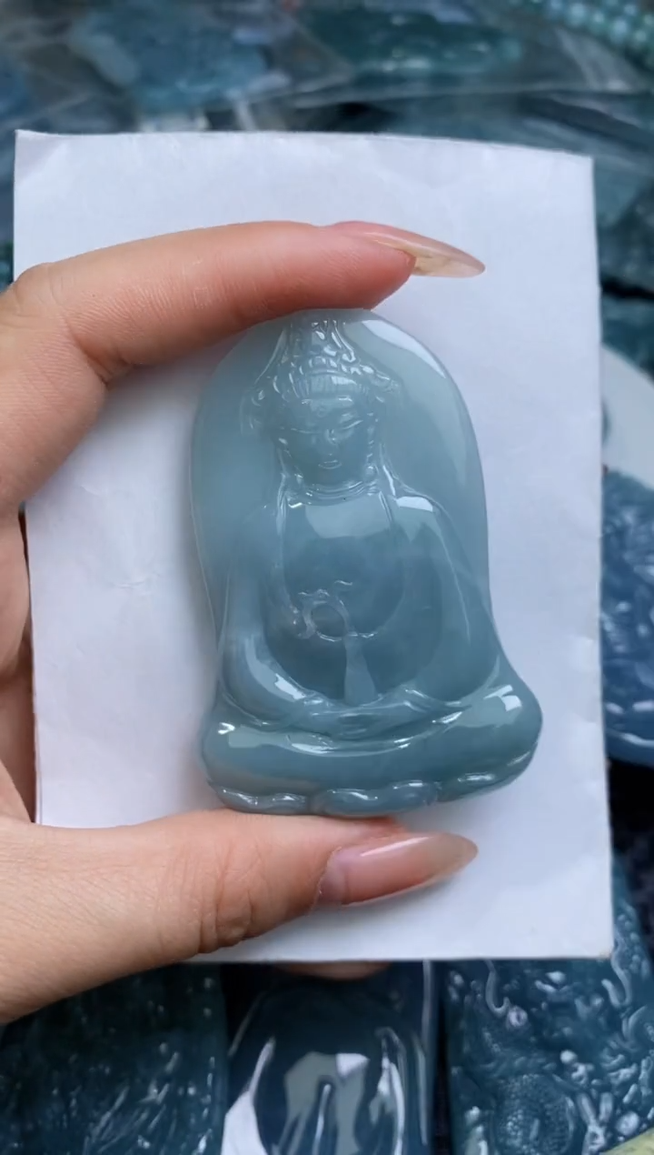 【闪购商品】翡翠颈饰未镶嵌           