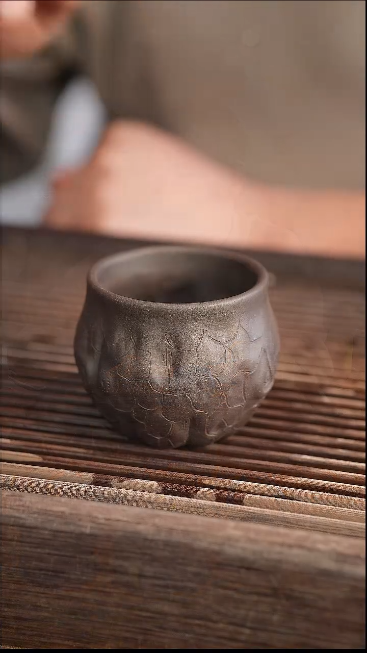 茶壶紫砂全手供春黑金砂杯子130cc