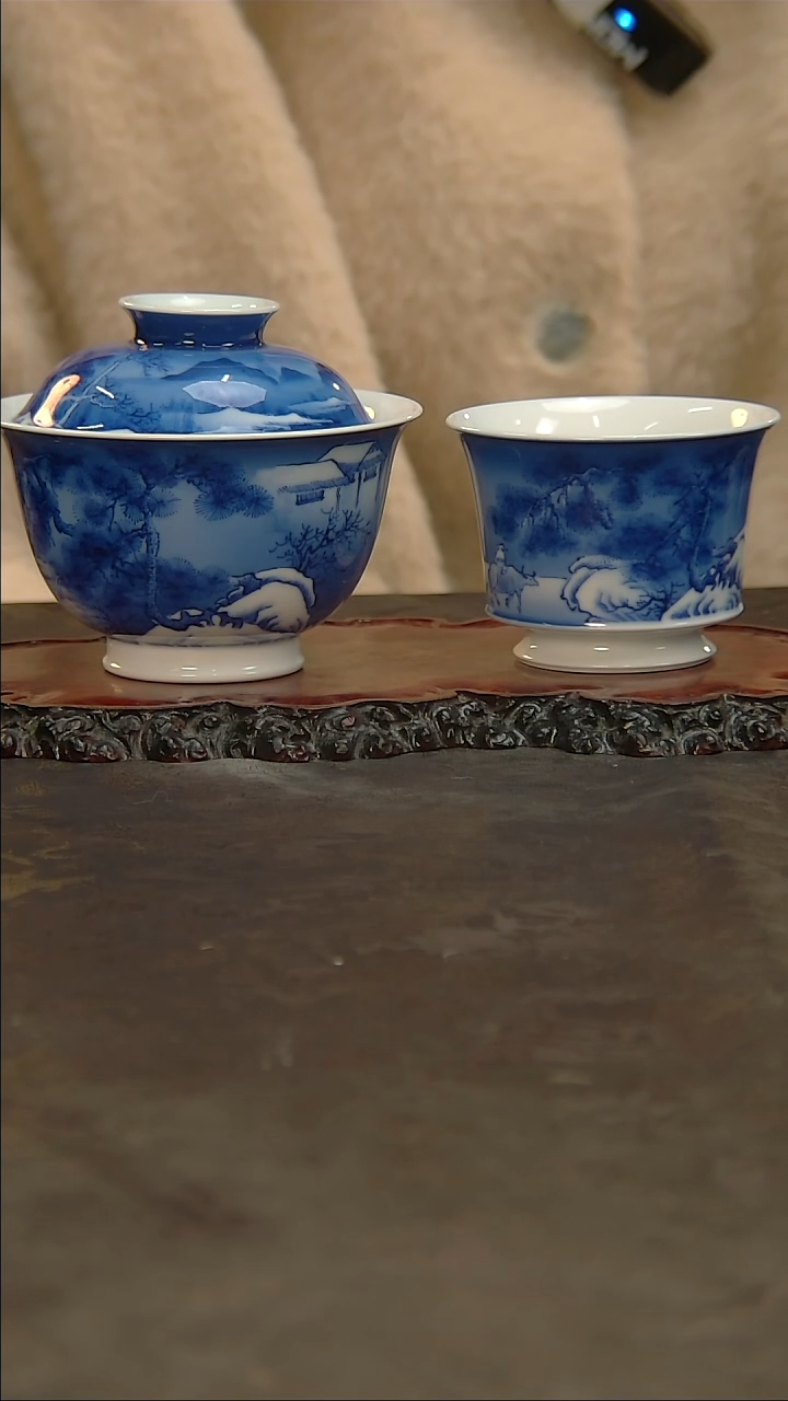 【闪购商品】青花手绘雪景盖碗加杯