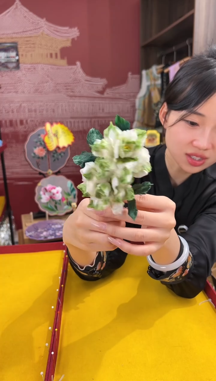 【闪购商品】刺绣非遗绒花（发饰）