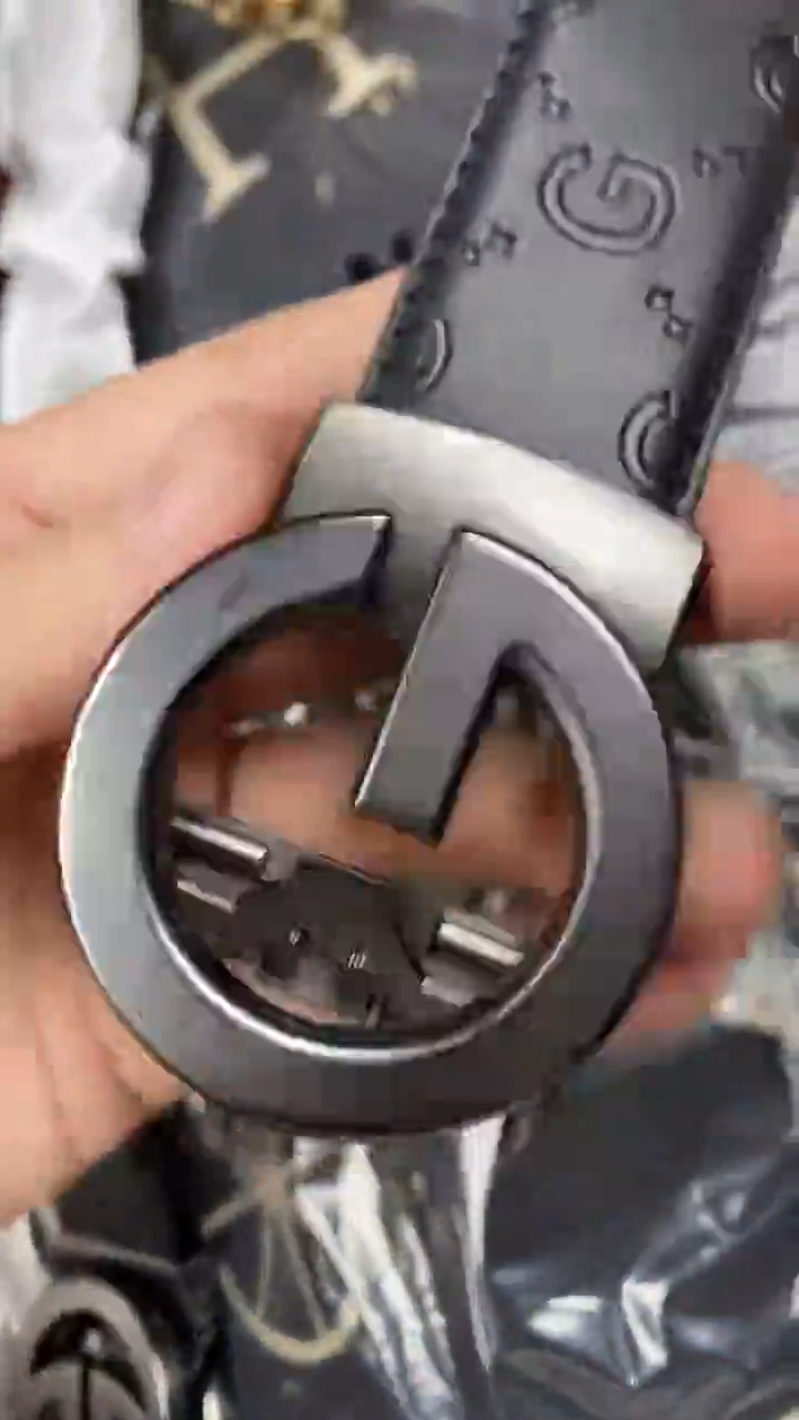 2025新款L男士经典时尚百搭商务自动扣微瑕皮带