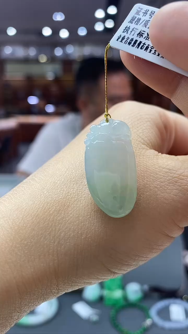 颈饰未镶嵌翡翠福瓜
